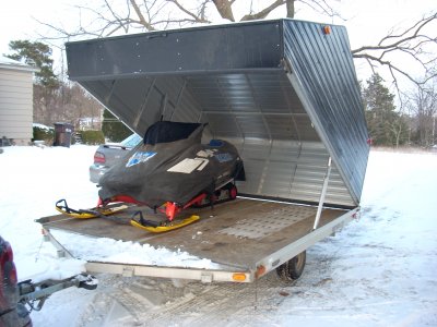 2001 rnr 2 place enclosed drive on/off trailer South Haven Michigan